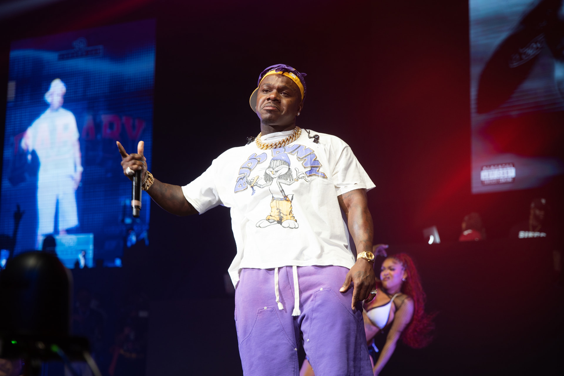 DaBaby on the main stage in Bugs Bunny tee