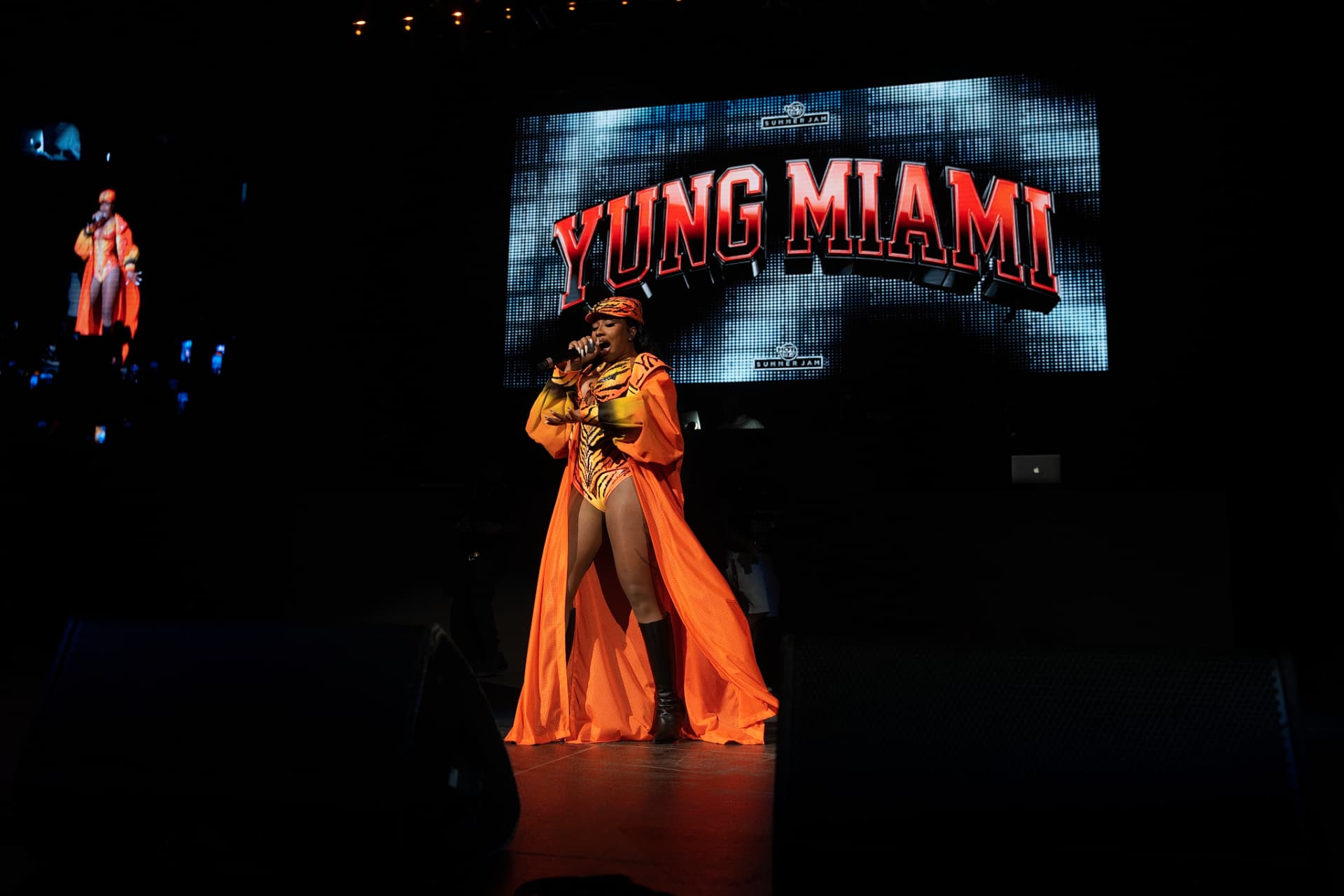 Yung Miami closing her set